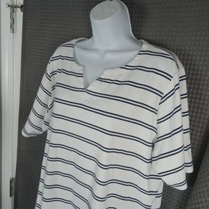 Croft & Barrow Women's Plus 2X‎ White Navy Stripe V-Neck T-Shirt 100% Cotton